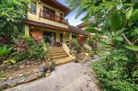 템플 가든 Wat Na Phra Lan 주변 호텔