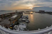 CHECK inn Express New Taipei Tamsui - Scenic