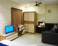 Stay10 Luxury Service Apartment Hotel