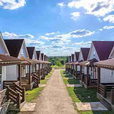 Cedar Break at Howard Ranch Hotel Exterior