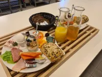 อันซาเกอร์โรงแรมและฮิตเทบีย์ - พร้อมอาหารเช้า