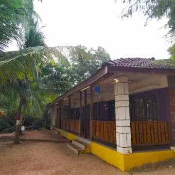 Manali Beach Resort