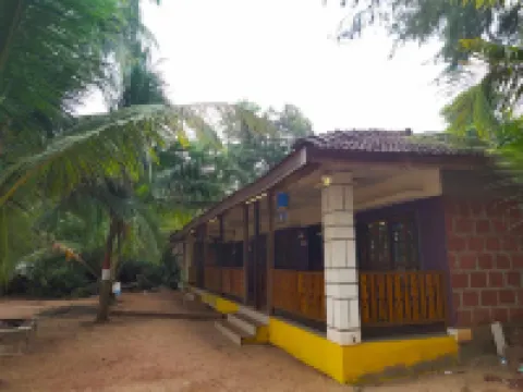 Manali Beach Resort デブバッグ・ビーチ周辺のホテル