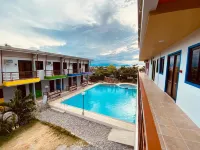 Cerca Parola Beach Resort - Pools