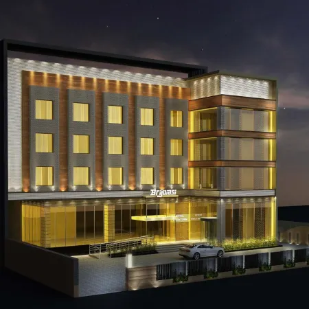 Centrum Hotel by Brijwasi