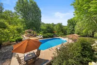 Steeles Tavern Manor - Swimmingpools
