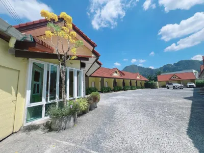 Rachawadee House Phang Nga Hotels near Tha Dan Pier