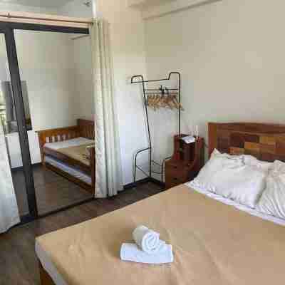 Rosarich Homestay - Bristle Ridge Residences Rooms