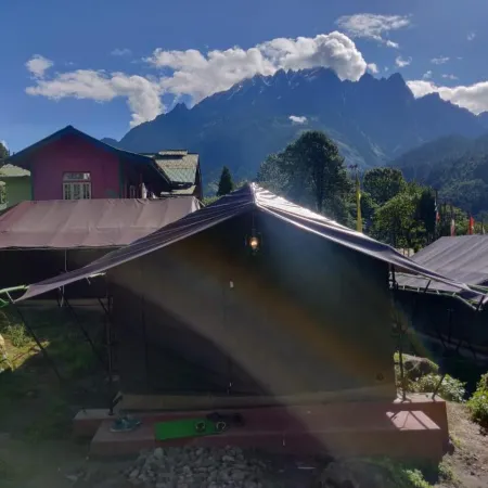 Ourguest Camp Lachung