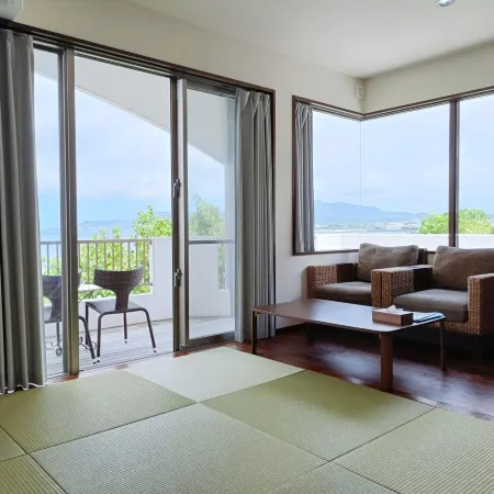 Kariyushi Condominium Resort Sea Side House
