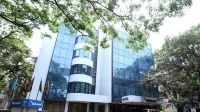 The Oakwood Hotel Hotels near Deccan