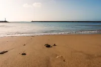 Ananthaya Beach - Bãi biển