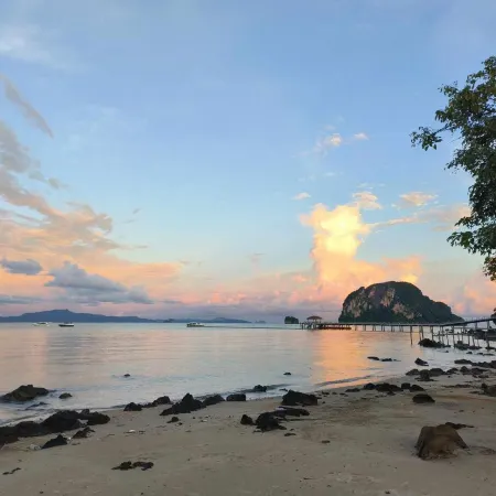 Sunrise Beach Kohyao Resort