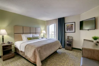 Candlewood Suites Richmond - West Broad Hotels in Dumbarton