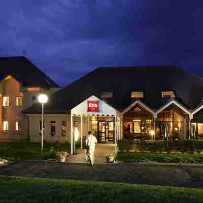 Ibis Provins Hotel Exterior