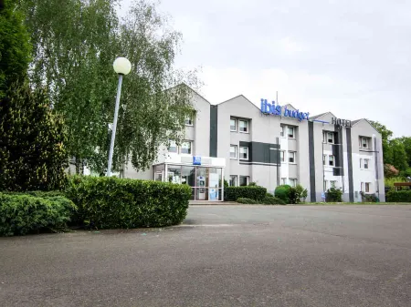 Ibis Budget Chateaudun Отели в г. Эр и Луар