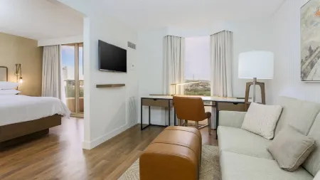 Sheraton Suites Market Center Dallas