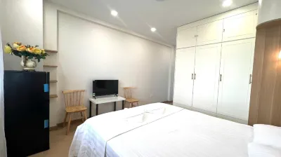 Era Apartment Dong Tac Hotels near Hanoi-Aptech