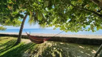 Islanders Paradise Beach فنادق في Larena
