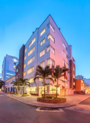 Basic Hotel Centenario by Hoteles MS Các khách sạn ở 
