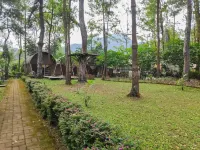 Chikar Glamping at Wisata Coban Talun Mitra RedDoorz Hotels in Wonosalam