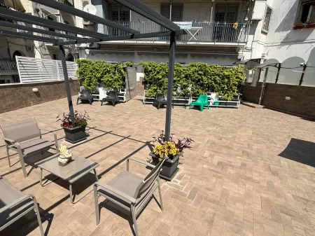 Terrazza Annunziata Отели рядом с достопримечательностью «Piazza Trieste e Trento»