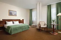 Red Royal by Undersun Hotel