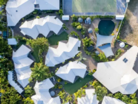 Island Leisure Resort Hotels in Nelly Bay