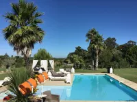 Escapades Lointaines - Pool