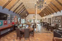 Onse Khaya Lodging and Conferencing - สัตว์เลี้ยง