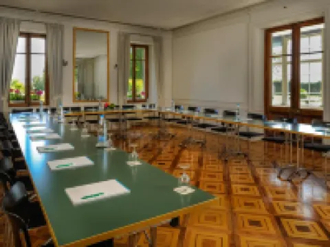 Château de Bossey Hotels in Celigny