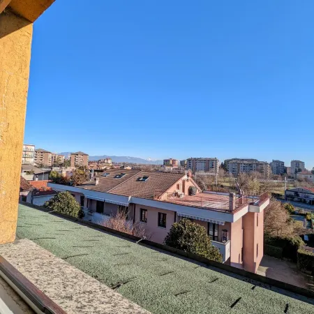Monza Apartments
