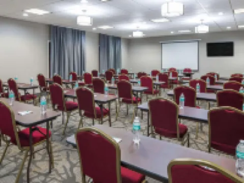 コンフォート  イン & スイーツ コロンバス ノース コロンバスのホテル