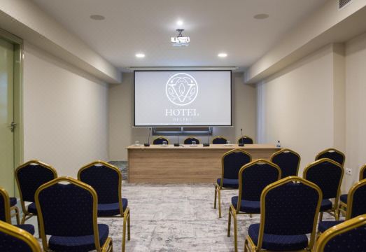 V Hotel Delphi에서 바라본 델피 계곡 전망