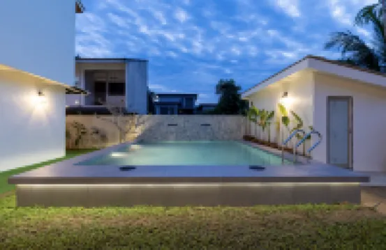 Kontor Villa - 2 mins TC | Private Bathtub | Pool