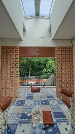 Roemah Evita Lodging Accomodation Отели в г. Gunung Pati