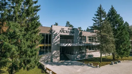 Лесная Ласточка Отели рядом с достопримечательностью «Парк Дракино»