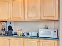 Super 8 by Wyndham Marietta/West/ATL Area - breakfast
