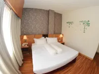 丹絨加弄飯店 明古魯住宿飯店