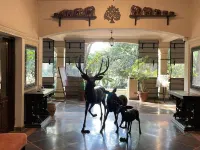 Irai Safari Retreat Hotels in Chandrapur District