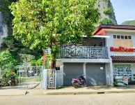 BUNAKIDZ LODGING HOUSE  호텔