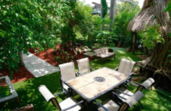 Riverside Apartments by the Beach