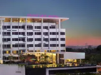 Mercure Serpong Alam Sutera Hotels in North Serpong