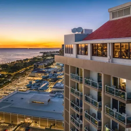 Ala Moana Honolulu by Mantra