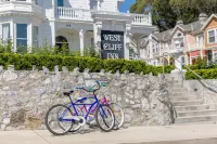 West Cliff Inn, A Four Sisters Inn - Jacuzzi