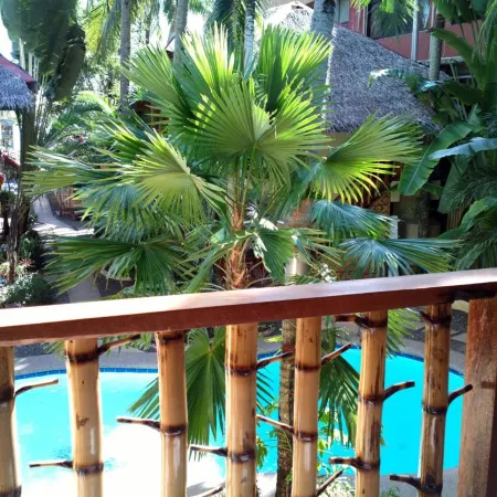 Alona Vida Beach Resort