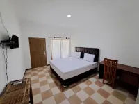 Surfers Beachfront Lombok - 2-Star
