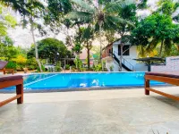 Sigiri Holiday Bungalow - Pools