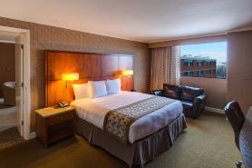 DoubleTree by Hilton Akron Fairlawn