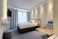 Holiday Inn Express Göttingen Hotels in der Nähe von DNPW Abteilung Agrartechnik
